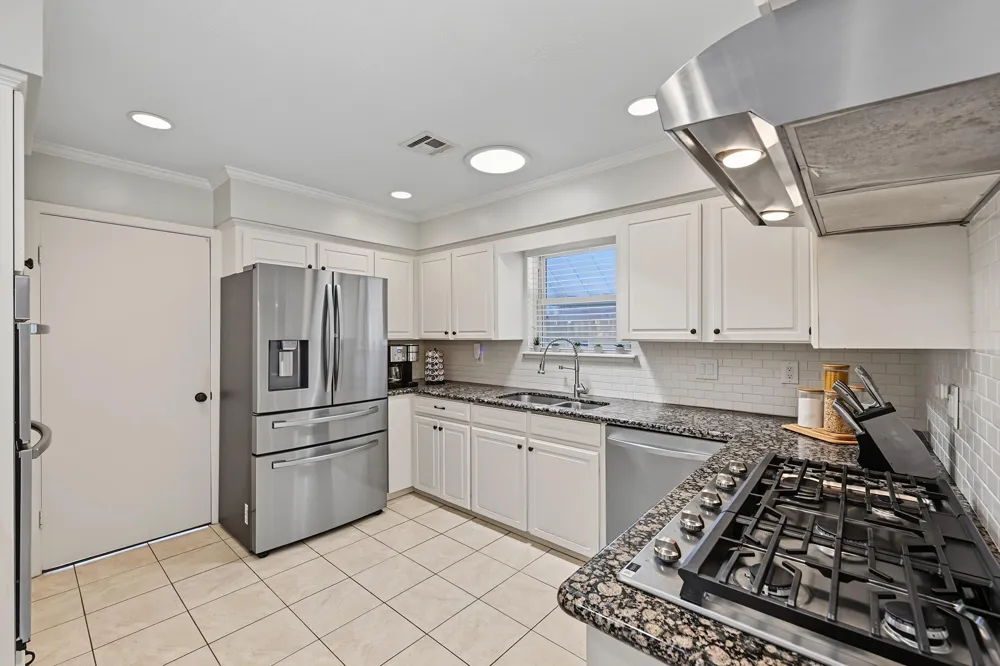 2411 Tannehill Drive Houston, TX 77008