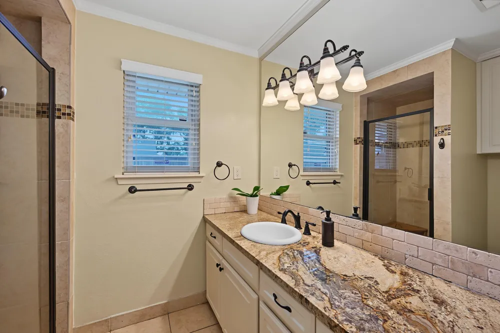 2411 Tannehill Drive Houston, TX 77008