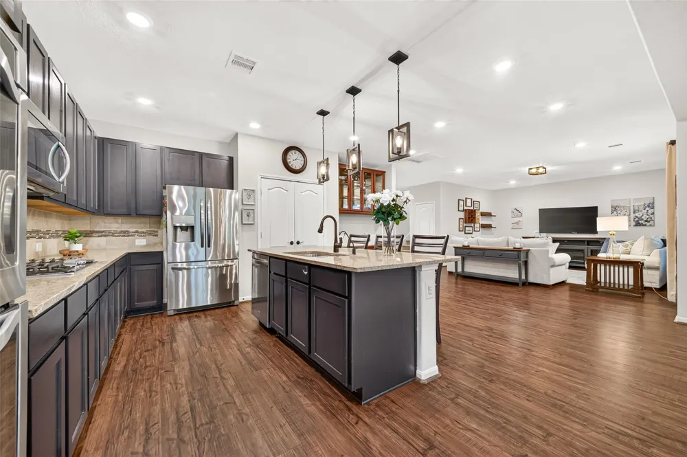 3933 Eagle Nest Lake Lane Magnolia, TX 77354