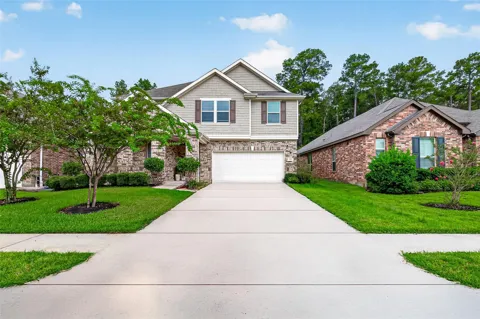 3933 Eagle Nest Lake Lane