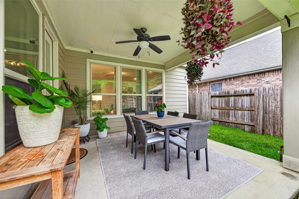 3933 Eagle Nest Lake Lane Magnolia, TX 77354