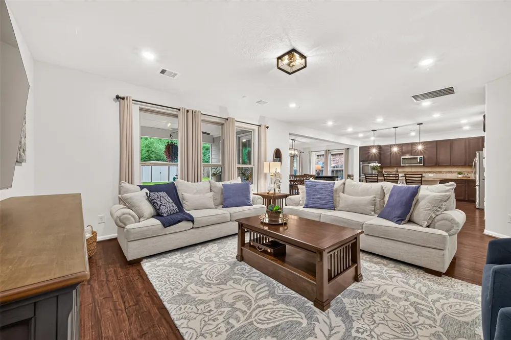 3933 Eagle Nest Lake Lane Magnolia, TX 77354