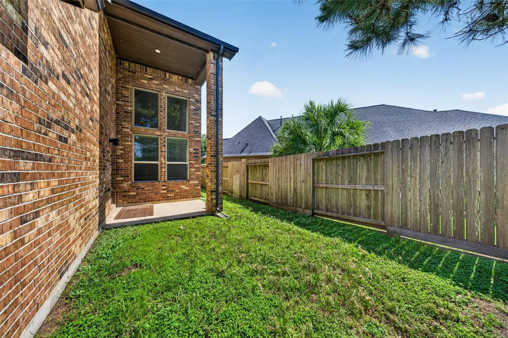 29122 Parker Trace Drive Fulshear, TX 77441