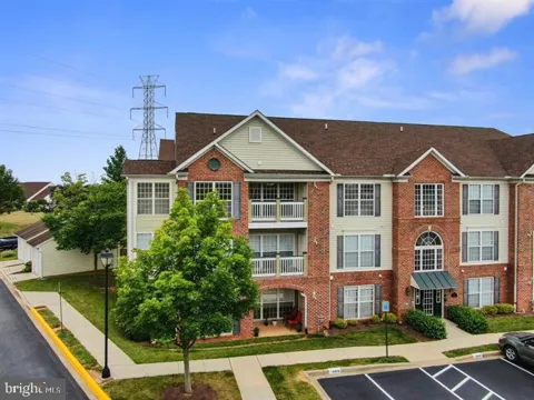 2504 SHELLEY CIRCLE #3A