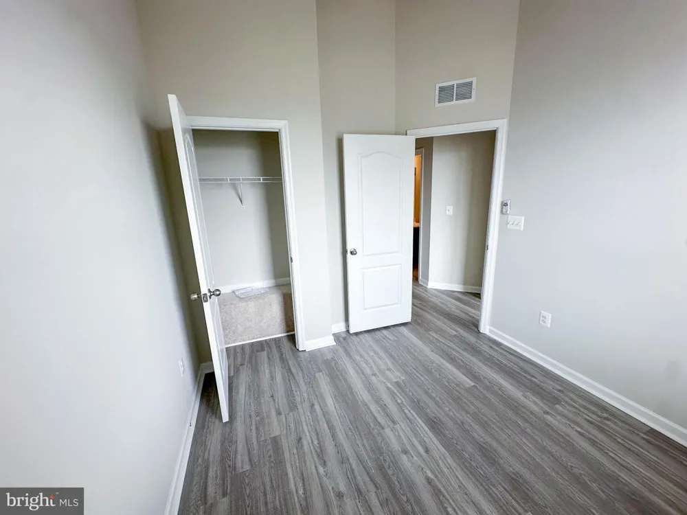10334 VISTA MEADOW WAY Lanham, MD 20706