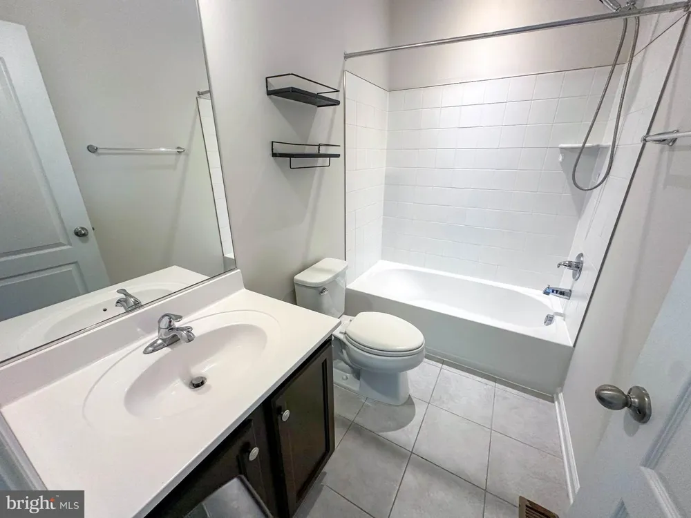 10334 VISTA MEADOW WAY Lanham, MD 20706