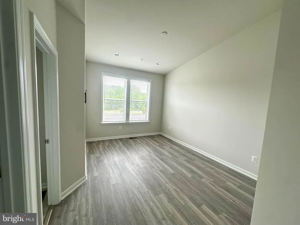 10334 VISTA MEADOW WAY Lanham, MD 20706