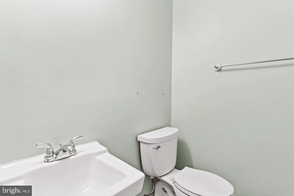 15 CAMPBELL PLACE Camp Hill, PA 17011