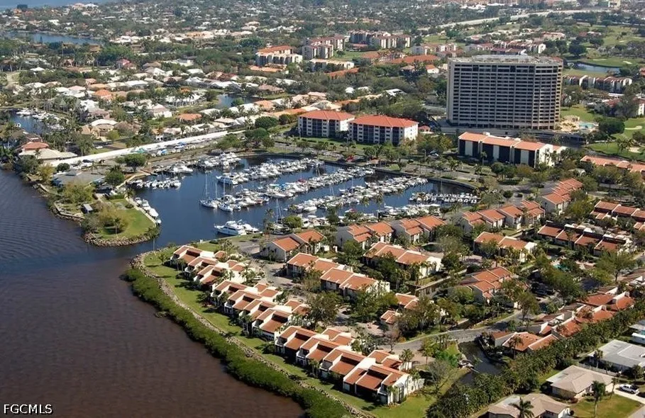 Steamboat Bend #404 Fort Myers, FL 33919