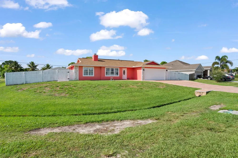 402 SW SEAFLOWER Port St. Lucie, FL 34984