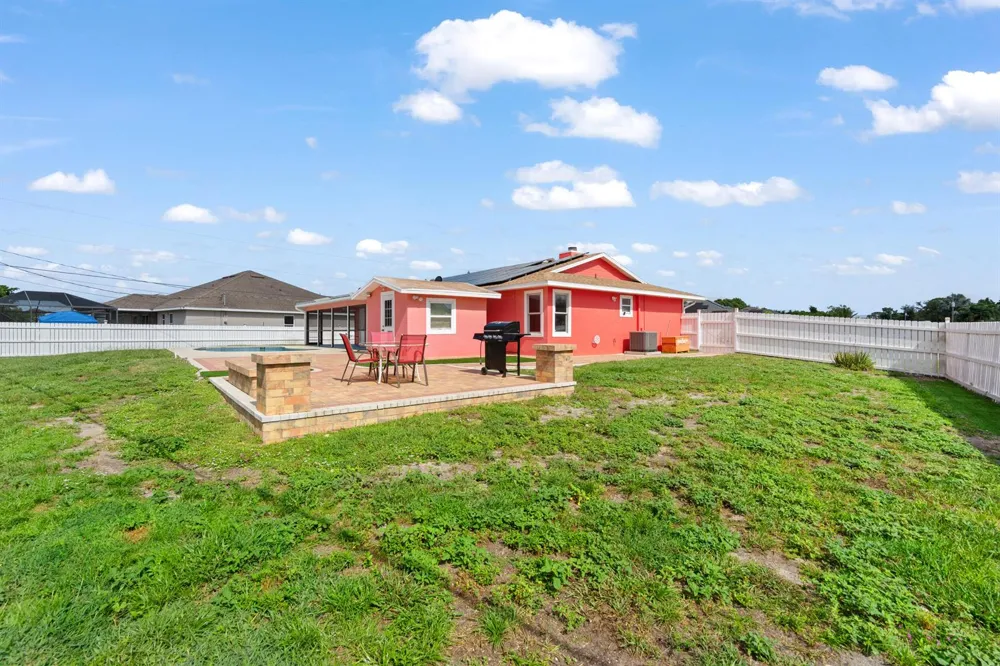 402 SW SEAFLOWER Port St. Lucie, FL 34984