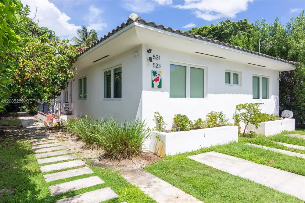 521 NE 68th St #1 Miami, FL 33138