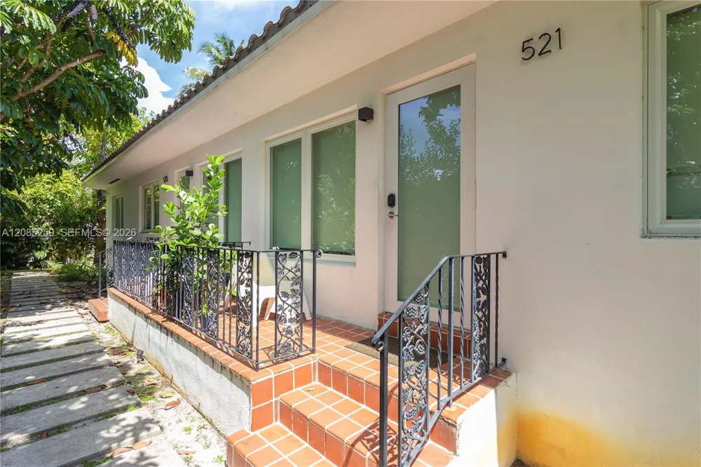 521 NE 68th St #1 Miami, FL 33138