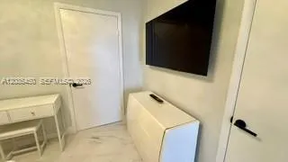 1830 S Ocean Dr #5001 Hallandale Beach, FL 33009