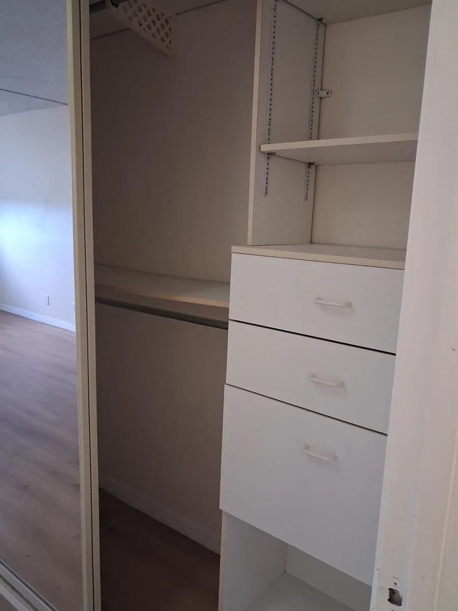 2401 RIVERSIDE DRIVE #517 Coral Springs, FL 33065