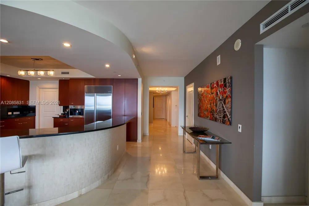 6000 Island Blvd #2602 Aventura, FL 33160