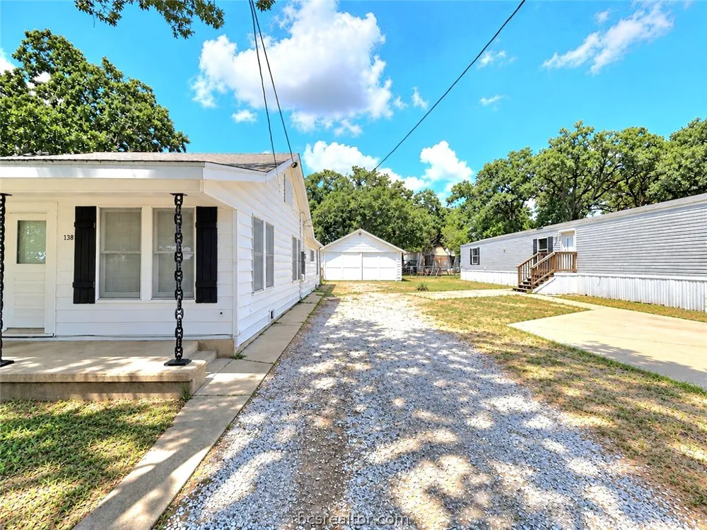 138 Watson Lane Bryan, TX 77801