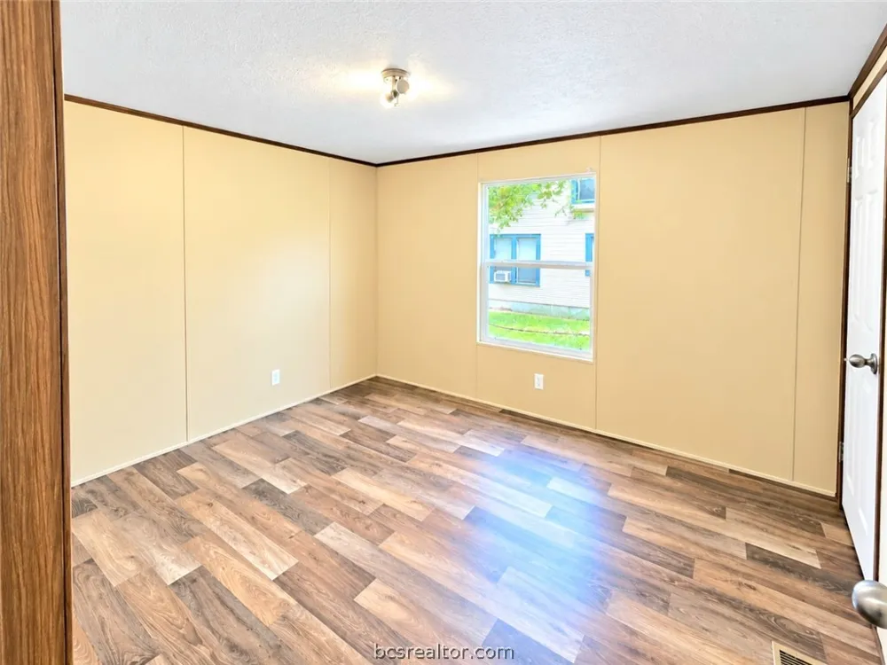 138 Watson Lane Bryan, TX 77801