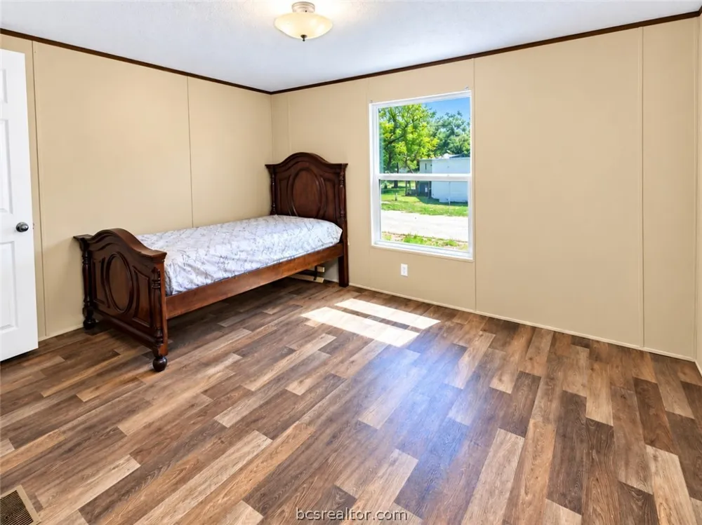 138 Watson Lane Bryan, TX 77801