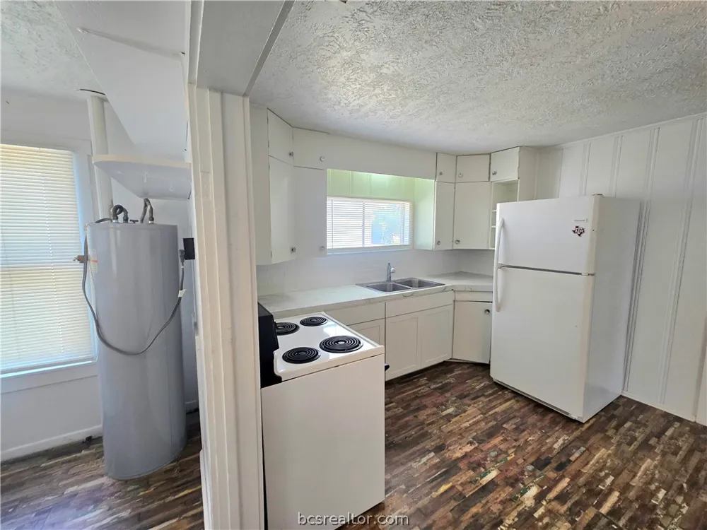 138 Watson Lane Bryan, TX 77801