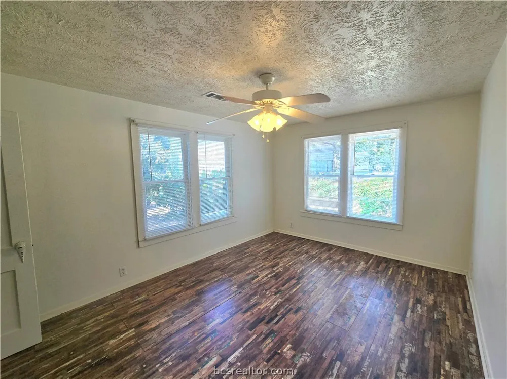 138 Watson Lane Bryan, TX 77801