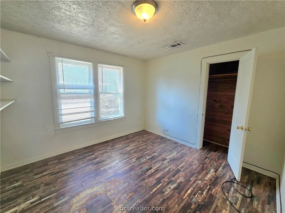 138 Watson Lane Bryan, TX 77801