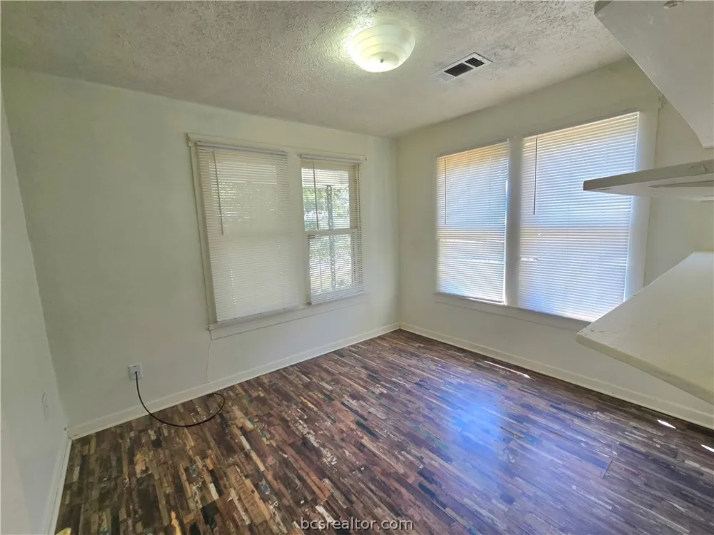 138 Watson Lane Bryan, TX 77801