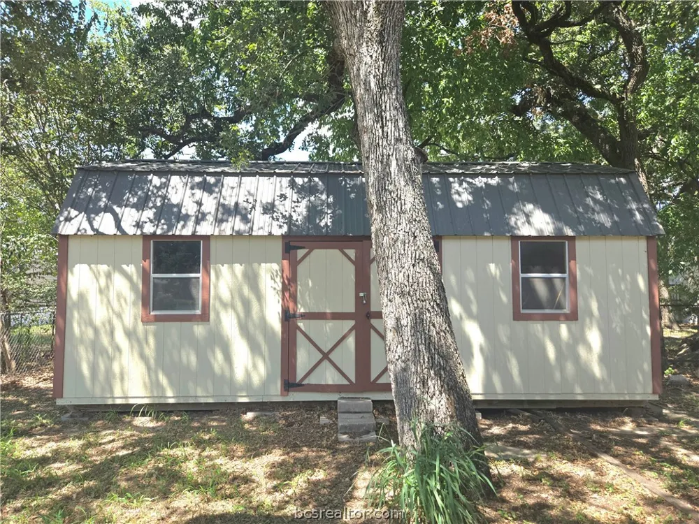 138 Watson Lane Bryan, TX 77801