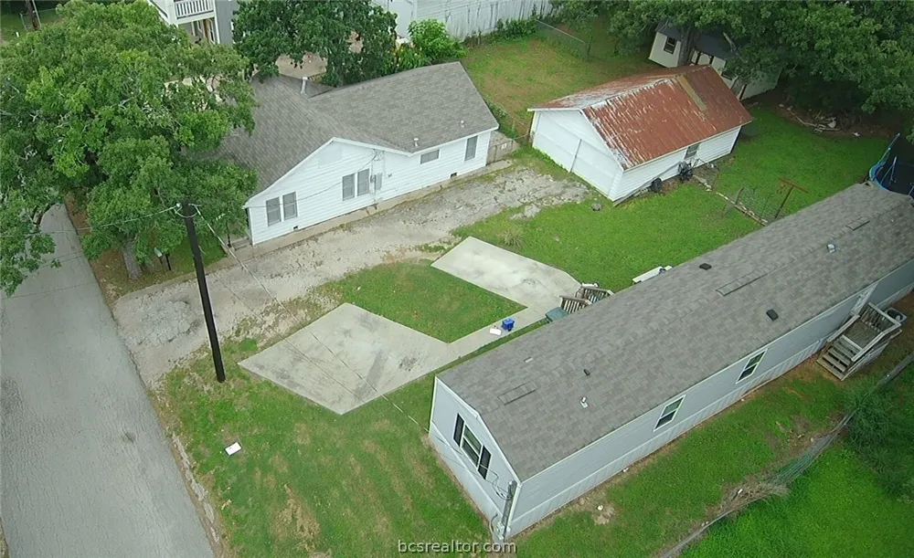 138 Watson Lane Bryan, TX 77801