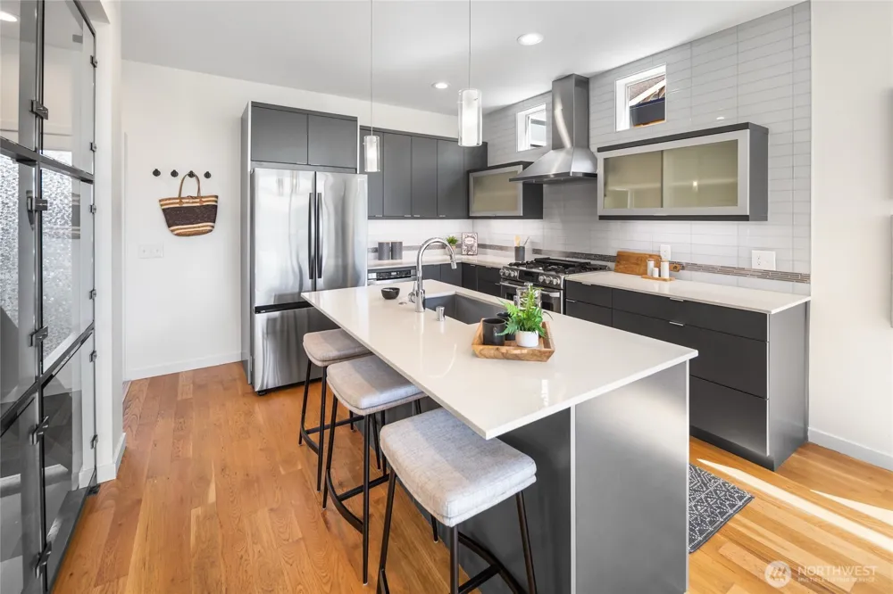 1919 A 9th Avenue W Seattle, WA 98119