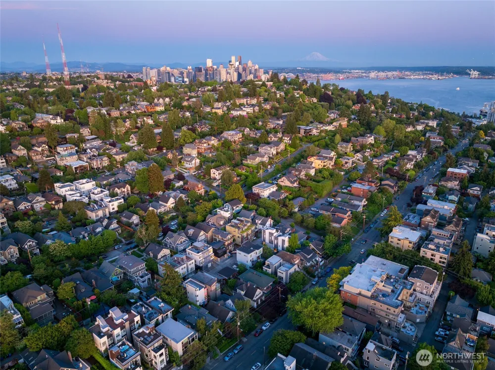 1919 A 9th Avenue W Seattle, WA 98119