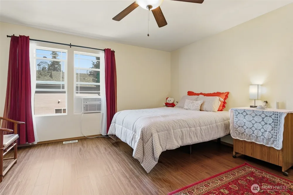 943 Candlestick Lane SW Tumwater, WA 98512