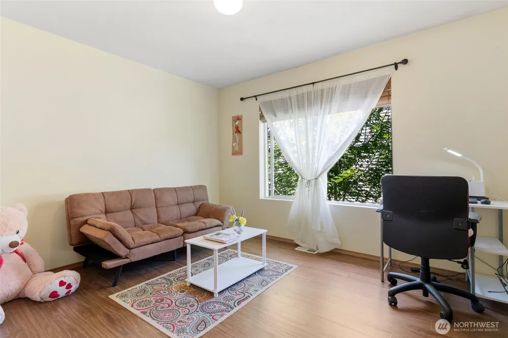 943 Candlestick Lane SW Tumwater, WA 98512