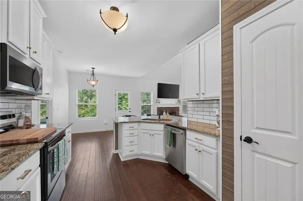 67 Bryn DR Dawsonville, GA 30534