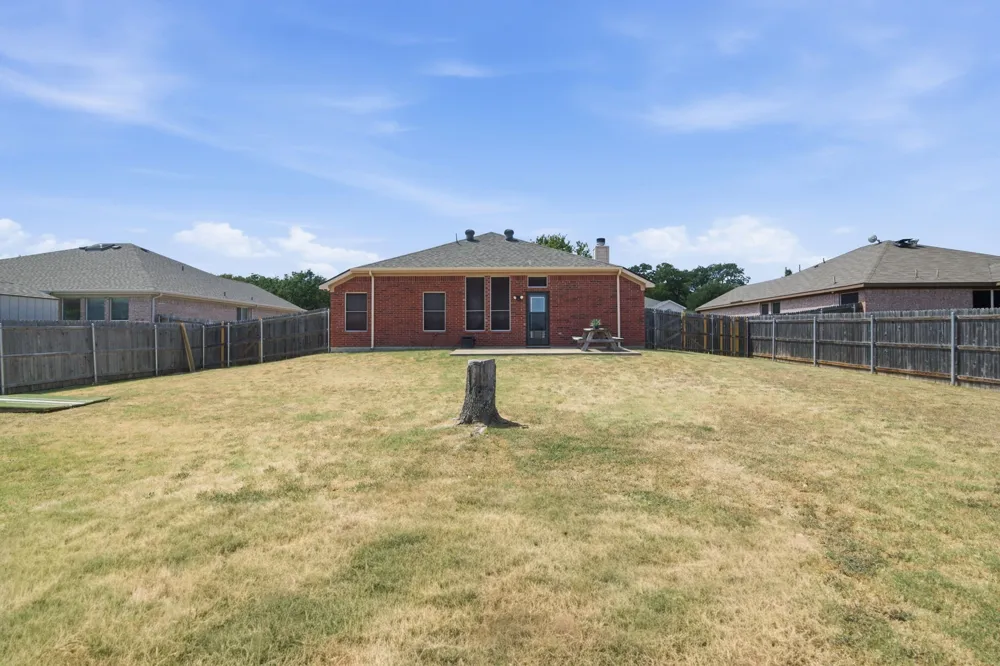 117 Timber Cross Court Azle, TX 76020