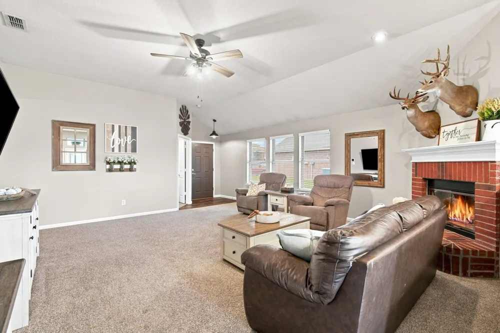 117 Timber Cross Court Azle, TX 76020