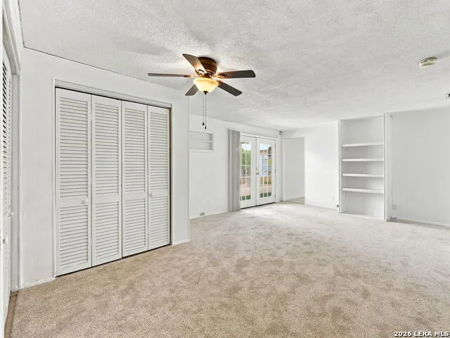 831 Brady San Antonio, TX 78207