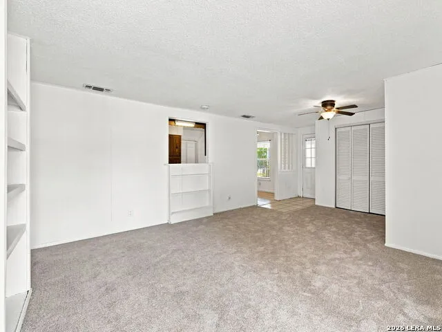 831 Brady San Antonio, TX 78207