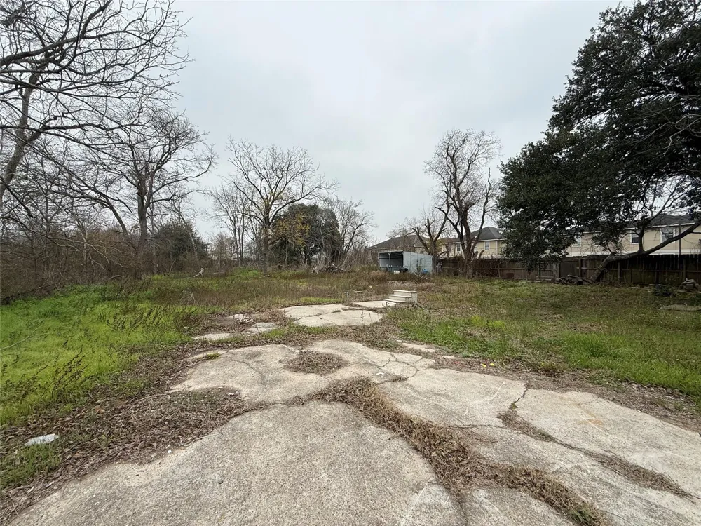 509 Solomon Brookshire, TX 77423