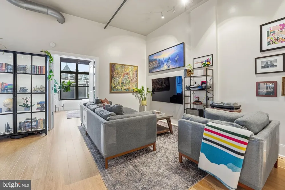 2328 CHAMPLAIN STREET NW #302 Washington, DC 20009