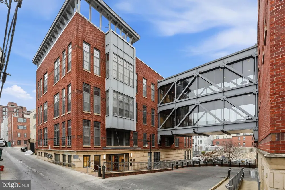 2328 CHAMPLAIN STREET NW #302 Washington, DC 20009