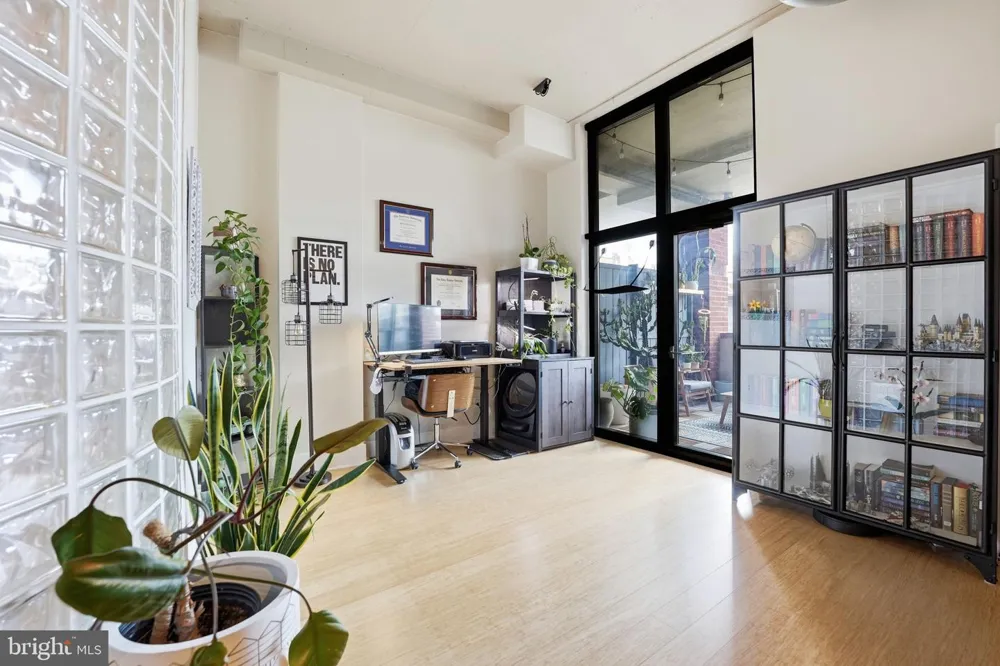 2328 CHAMPLAIN STREET NW #302 Washington, DC 20009