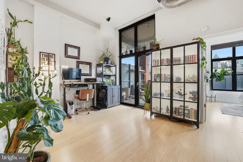 2328 CHAMPLAIN STREET NW #302 Washington, DC 20009
