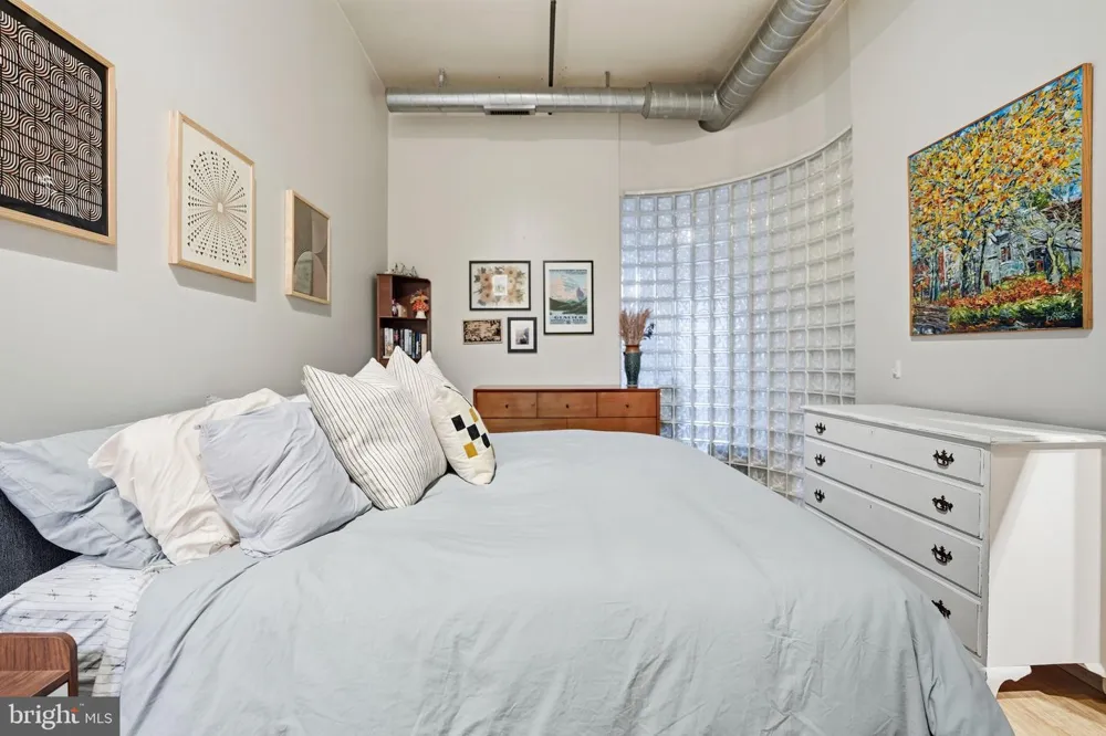 2328 CHAMPLAIN STREET NW #302 Washington, DC 20009
