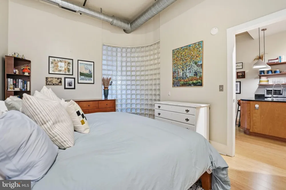 2328 CHAMPLAIN STREET NW #302 Washington, DC 20009