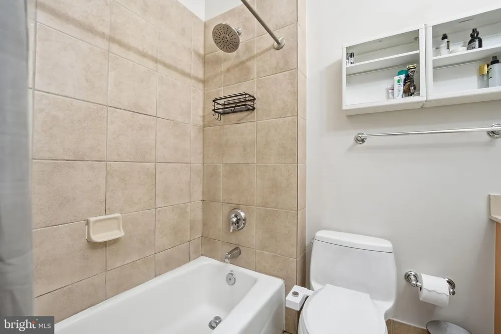 2328 CHAMPLAIN STREET NW #302 Washington, DC 20009