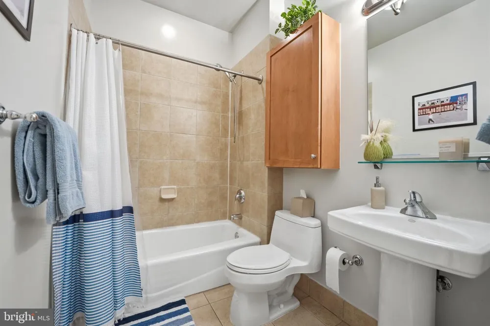 2328 CHAMPLAIN STREET NW #302 Washington, DC 20009