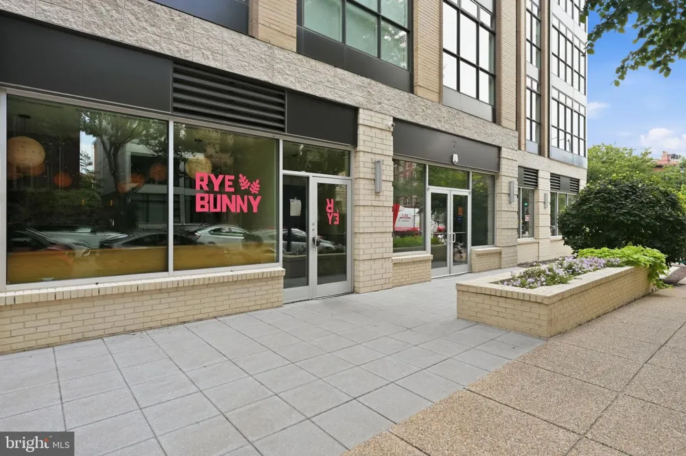 2328 CHAMPLAIN STREET NW #302 Washington, DC 20009