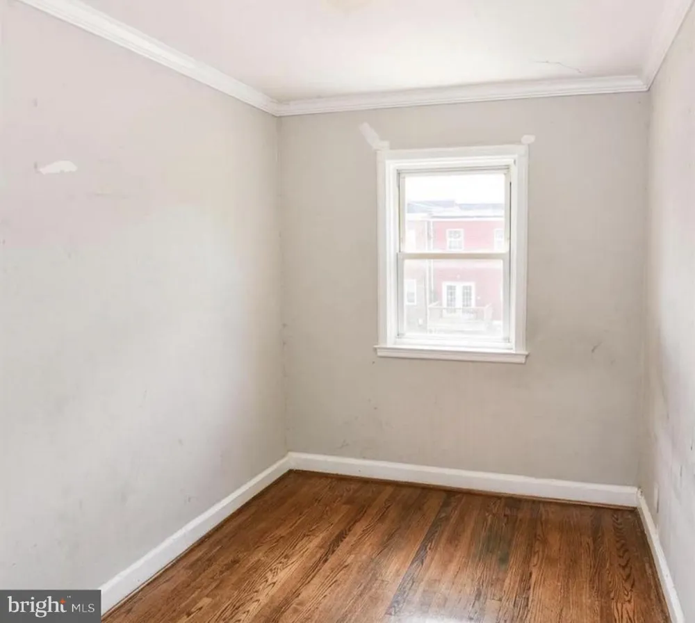 2565 HARLEM AVENUE Baltimore, MD 21216
