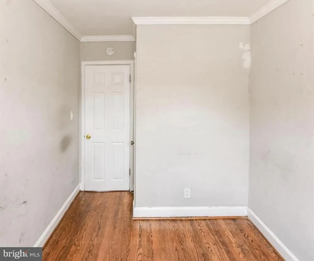 2565 HARLEM AVENUE Baltimore, MD 21216